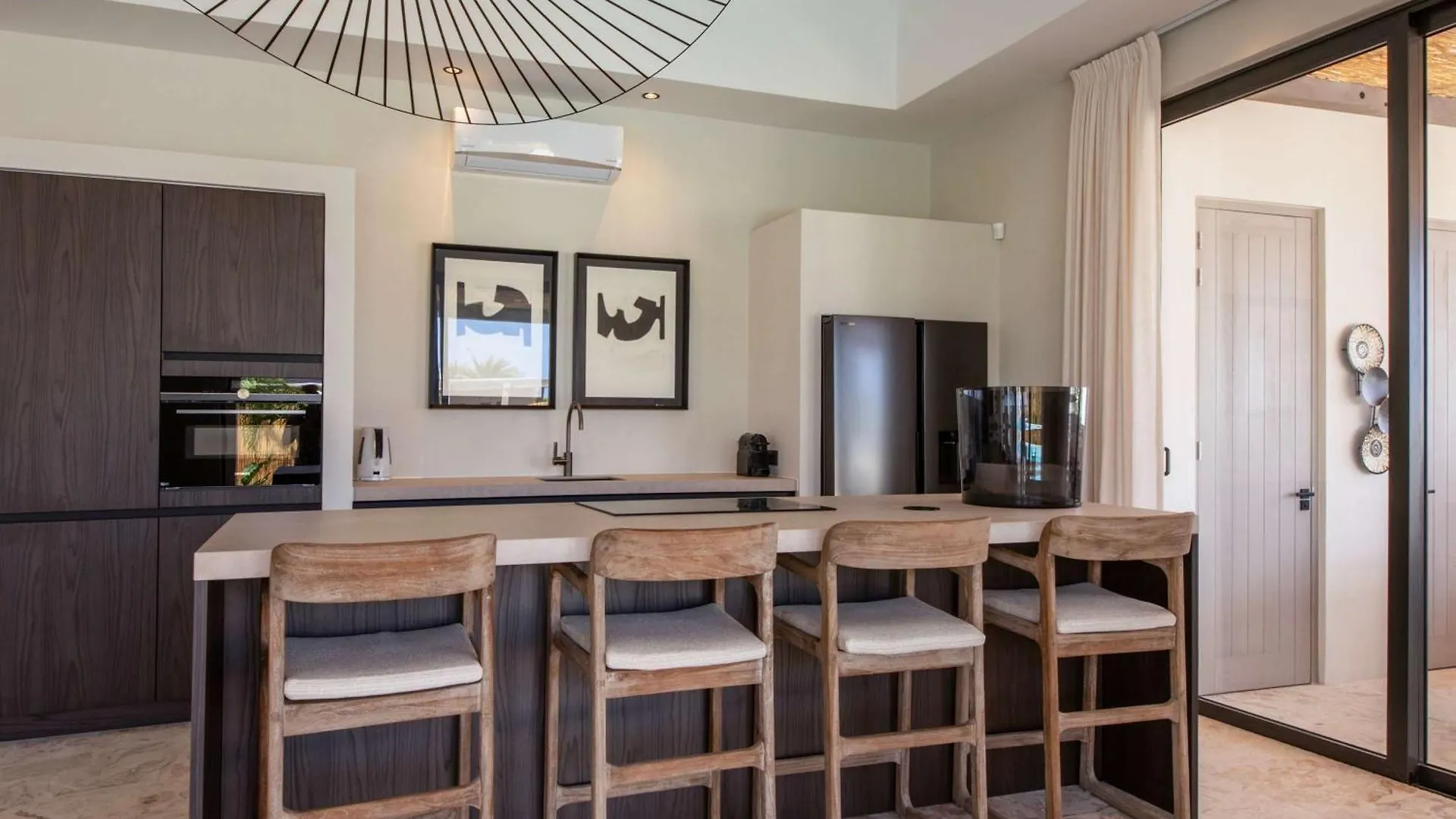 Stylish 5 Bedroom Villa With Earthy Tones Jan Thiel