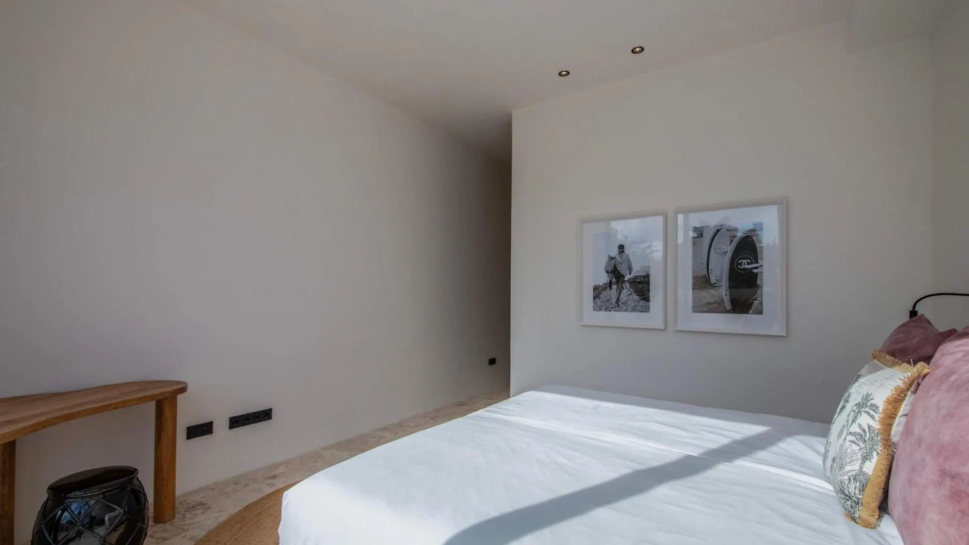Stylish 5 Bedroom Villa With Earthy Tones Jan Thiel Curacao